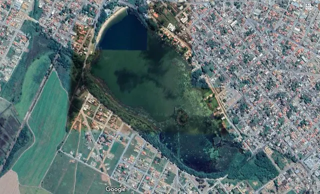 Vista aérea da represa de Lagoa da Prata